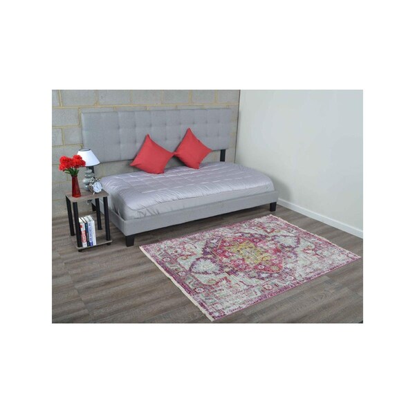 Jensendistributionservices 2 ft. x 3 ft. 10 in. Machine Woven Crossweave Polyester Oriental Rectangle Area Rug, Pink - MI1557696