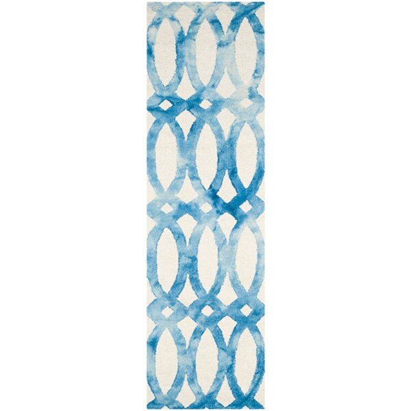 Safavieh 2 ft. 3 in. x 6 ft. Runner Dip Dye Hand Tufted RugIvory & Blue - DDY675A-26