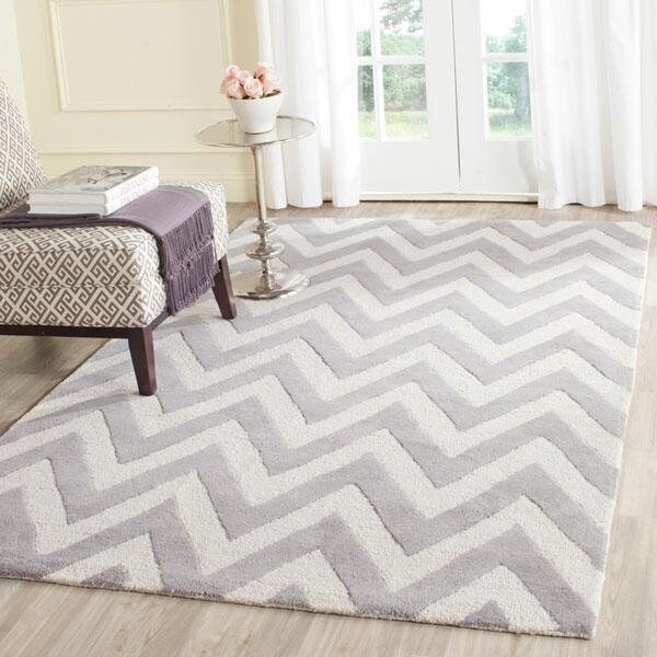 Safavieh Cambridge Hand Tufted Runner Rug- Silver - Ivory- 2 ft. 6 in. x 6 ft. - CAM139D-26