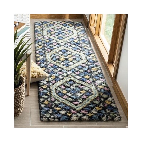 Safavieh Casablanca Bohemian Rectangle Hand Tufted RugsBlue & Gold 4 x 6 ft. - CSB750M-4