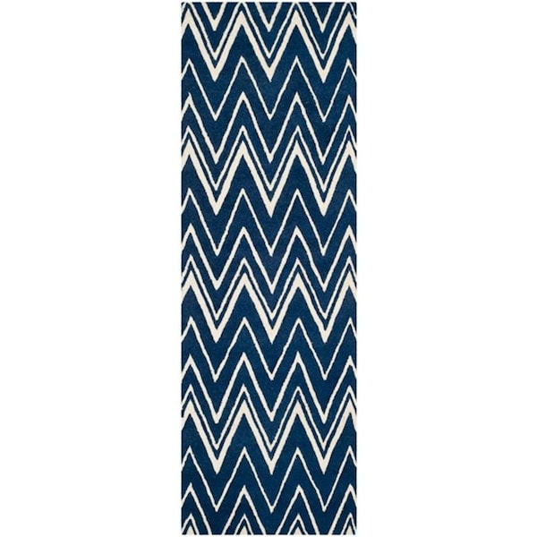 Safavieh 2 ft.-6 in. x 8 ft. Cambridge Hand Tufted Runner RugNavy & Ivory - CAM711M-28