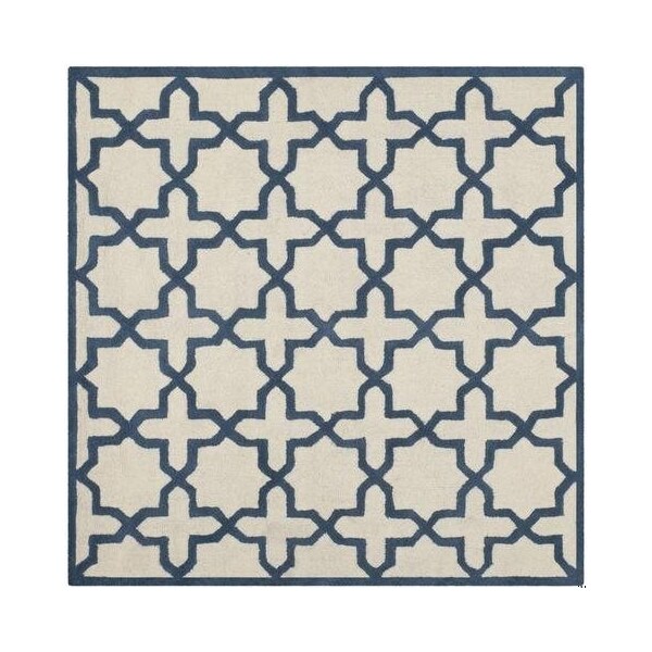 Safavieh Cambridge Accent Rug, Ivory and Navy - 2 ft. - 6 in. x 4 ft. - CAM125Z-24