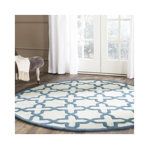 Safavieh Cambridge Accent Rug, Ivory and Navy - 2 ft. - 6 in. x 4 ft. - CAM125Z-24