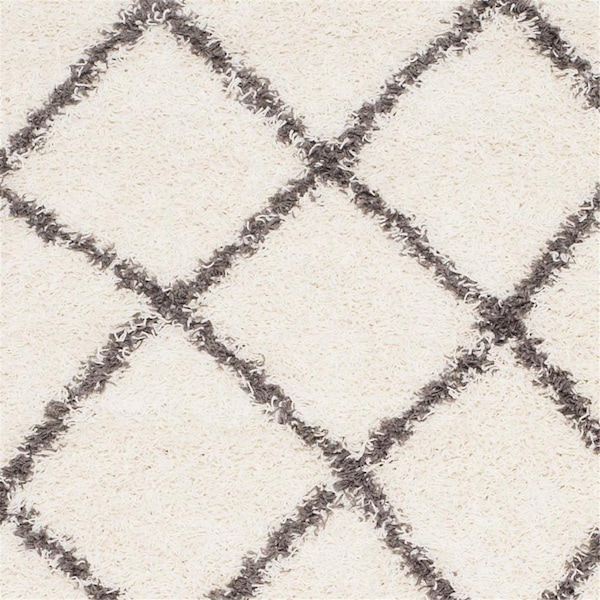 Safavieh 5 ft. 1 in. x 7 ft. 6 in. Dallas Shag Rectangle Machine Made Rug Ivory & Grey - SGDS258H-5