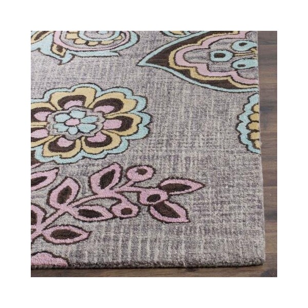 Safavieh 5 ft.-3 in. x 7 ft.-6 in. Amalfi 500 Power Loomed Rectangle RugCream & Navy - AMF552B-5