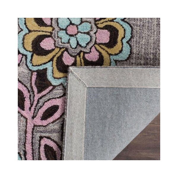 Safavieh 5 ft.-3 in. x 7 ft.-6 in. Amalfi 500 Power Loomed Rectangle RugCream & Navy - AMF552B-5