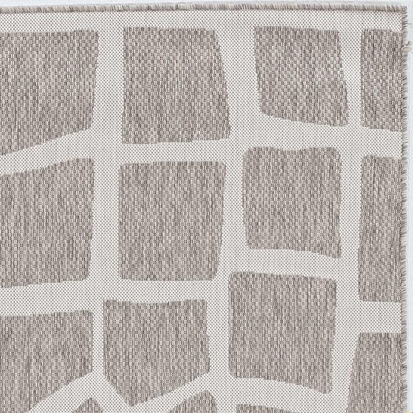 Homeroots 39 x 59 in. Ivory or Grey Polypropylene Rug - 375253