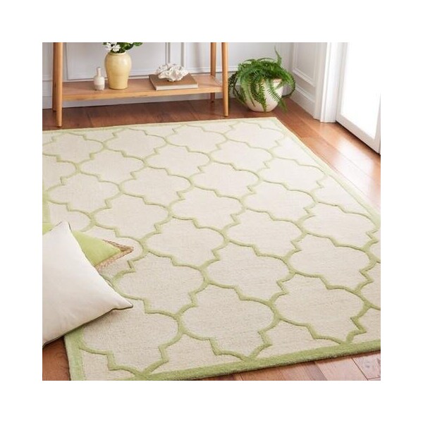 Safavieh Cambridge Hand Tufted Runner RugIvory & Light Green 2 ft.-6 in. x 8 ft. - CAM134N-28