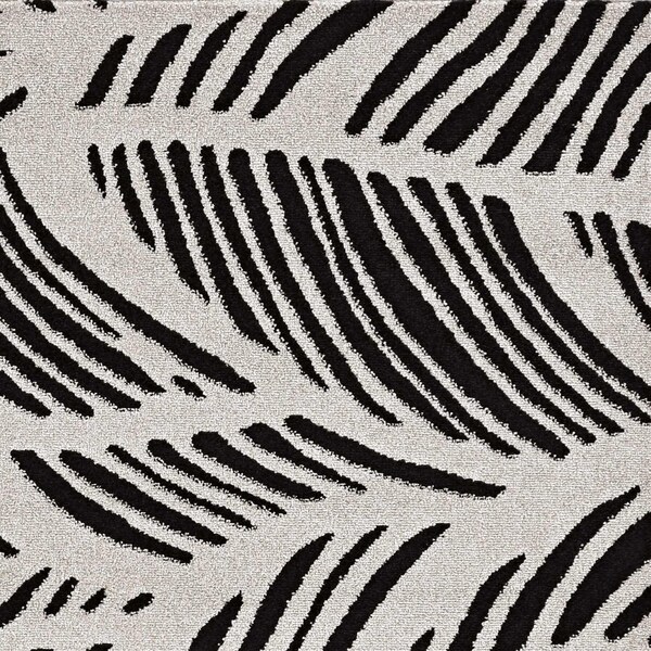 Homeroots 23 x 45 in. Black or White Polypropylene Rug - 375008