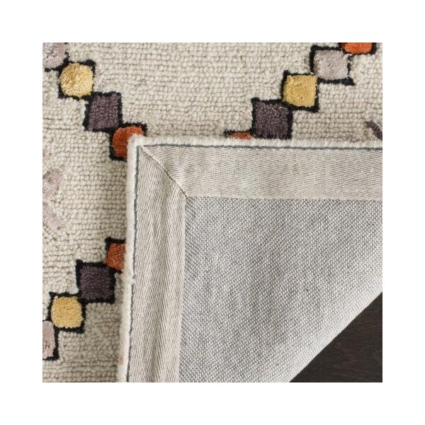 Safavieh 2 ft.6 in. x 4 ft. Bellagio Hand Tufted Accent Area RugIvory & Multicolor - BLG548A-24