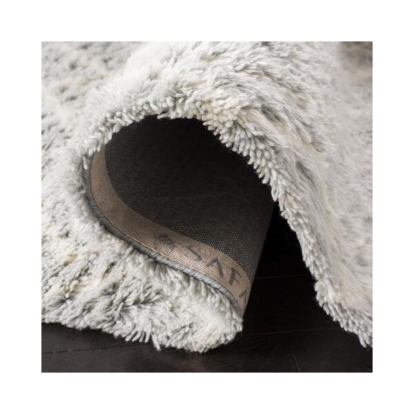Safavieh 2 ft. 3 in. x 8 ft. Runner Casablanca Hand Tufted RugBlue & Ivory - CSB894B-28
