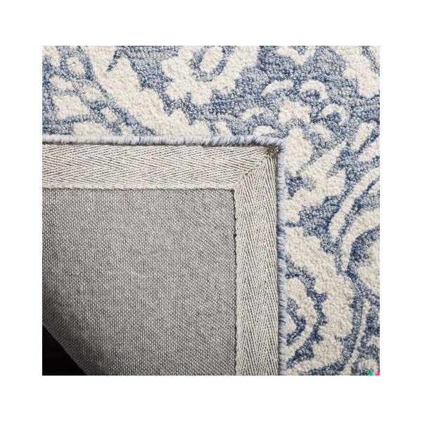 Safavieh Blossom Hand Tufted Square RugBlue & Ivory 6 x 6 ft. - BLM106M-6SQ