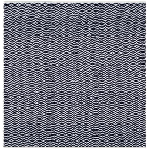 Safavieh 2 ft.-6 in. x 4 ft. Accent Boston Tufted RugNavy - BOS682D-24