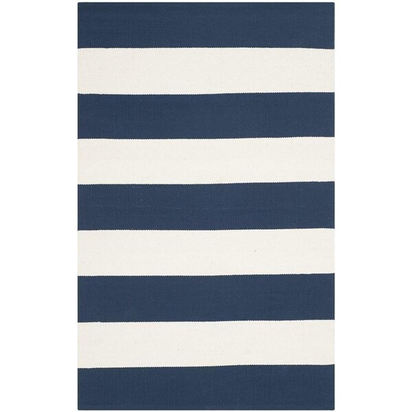 Safavieh Montauk Hand Woven Accent Area Rug Navy & Ivory - 2 ft.6 in. x 4 ft. - MTK712H-24