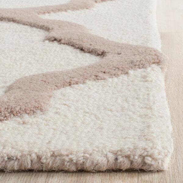 Safavieh Cambridge Hand Tufted Runner Rug- Ivory - Beige- 2 ft. 6 in. x 20 ft. - CAM121P-220