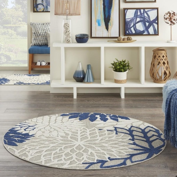 Homeroots 4 ft. Round Ivory & Navy Indoor & Outdoor Area Rug - 384832