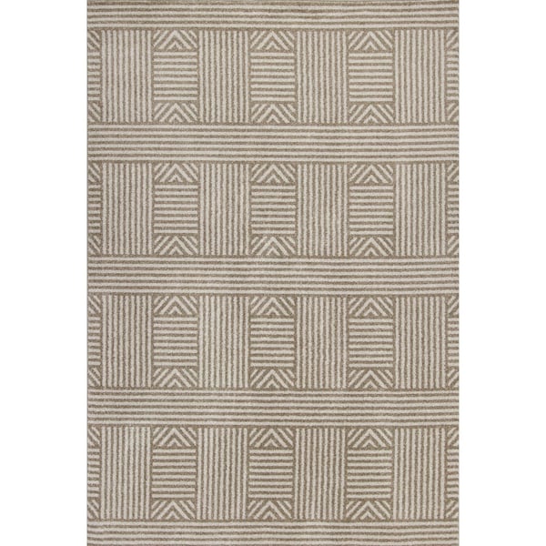 Homeroots 23 x 45 in. UV-Treated Polypropylene Beige Area Rug - 353151