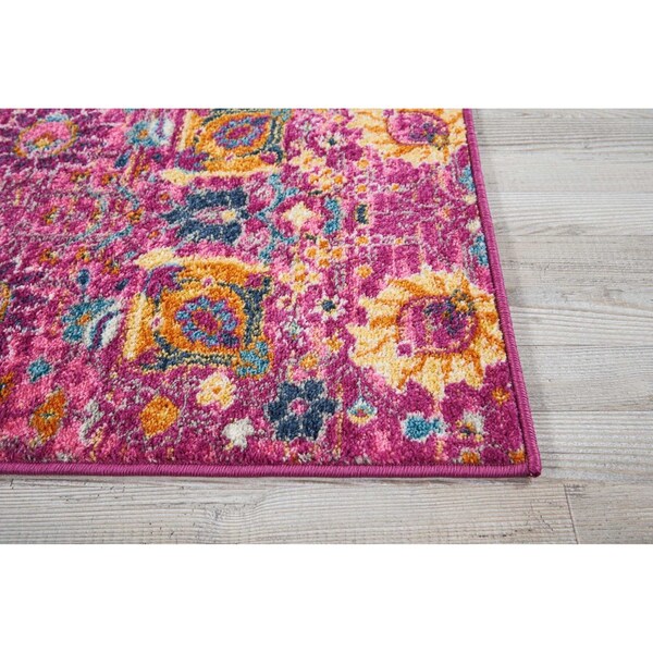 Homeroots 2 x 3 ft. Fuchsia & Orange Distressed Scatter Area Rug - 385188