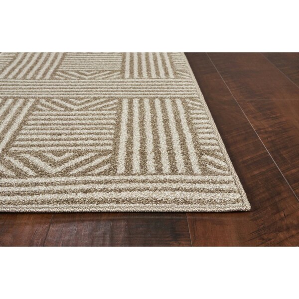 Homeroots 3 ft. 3 in. x 4 ft. 11 in. UV-Treated Polypropylene Beige Area Rug - 353458