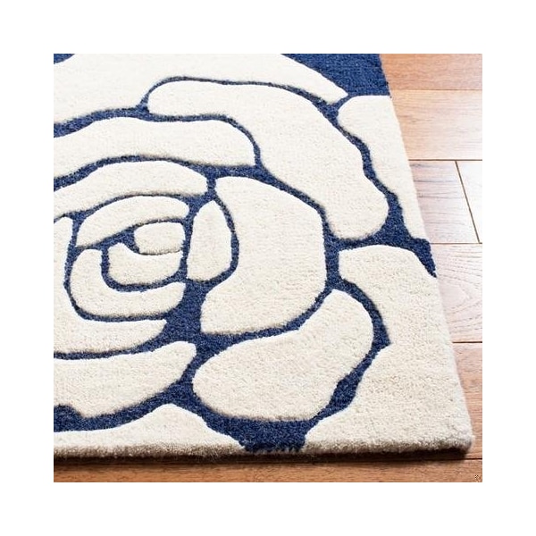 Safavieh Cambridge Hand Tufted Rectangle RugNavy & Ivory 3 x 5 ft. - CAM782M-3