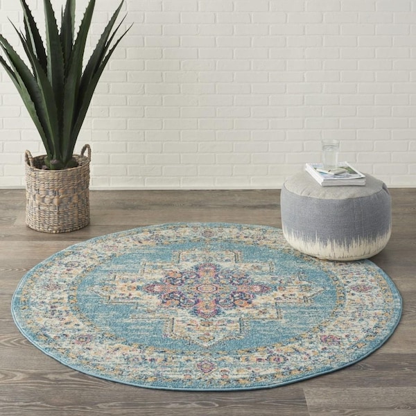 Homeroots 4 ft. Round Light Blue Distressed Medallion Area Rug - 385333