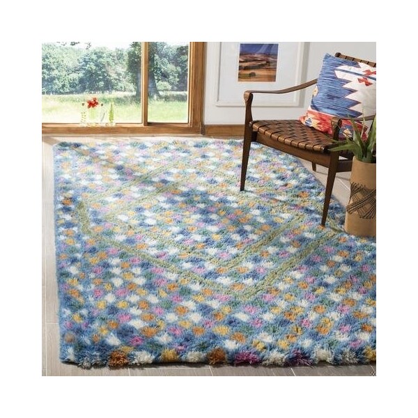 Safavieh Casablanca Contemporary Rectangle Hand Tufted RugsIvory & Blue 4 x 6 ft. - CSB750A-4