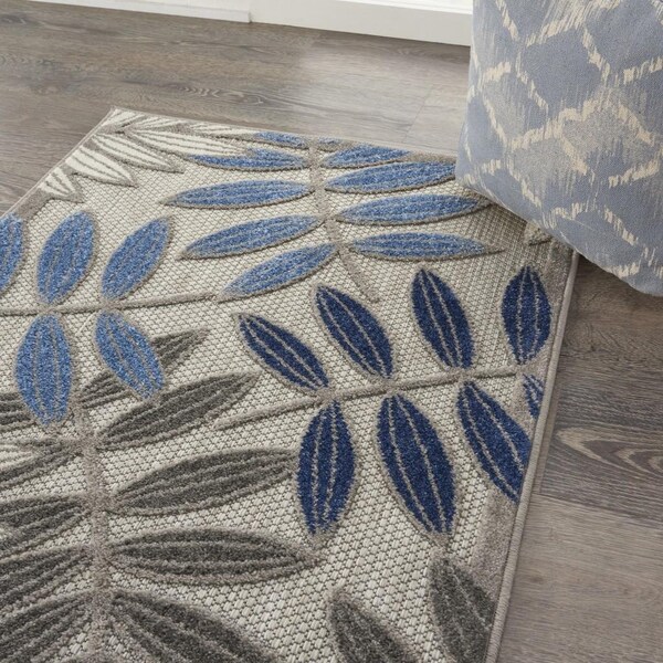 Homeroots 3 x 4 ft. Gray & Blue Leaves Indoor & Outdoor Area Rug - 384868