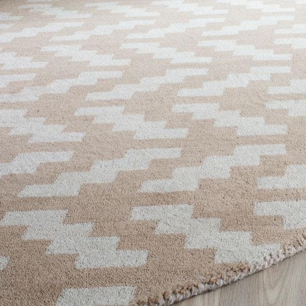Safavieh Cambridge Hand Tufted Runner Rug- Grey - Taupe- 2 ft. 6 in. x 8 ft. - CAM322A-28