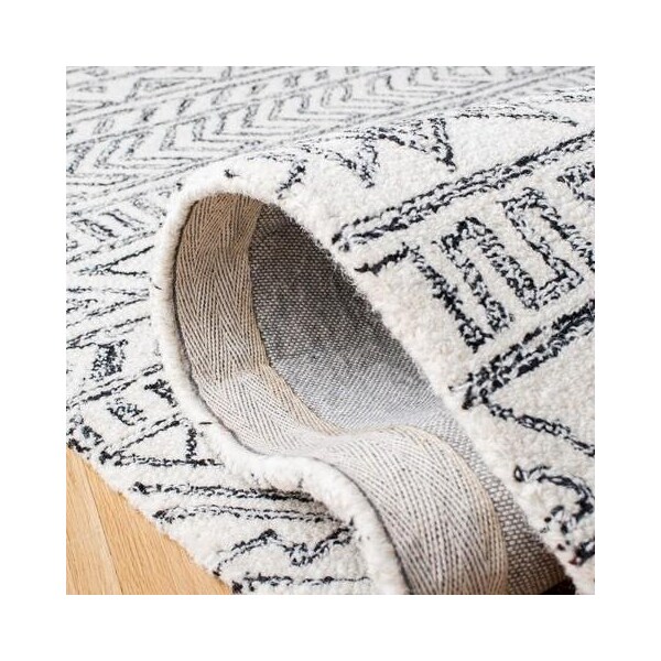 Safavieh 3 x 5 ft. Aspen Rectangle Area RugIvory & Black - APN821A-3