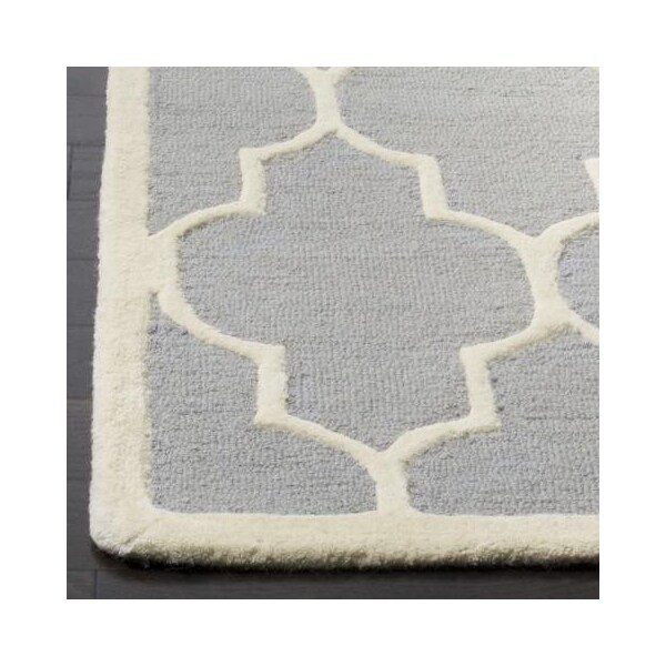 Safavieh Cambridge Hand Tufted Accent Rug, Silver and Ivory - 2 x 3 ft. - CAM134D-2