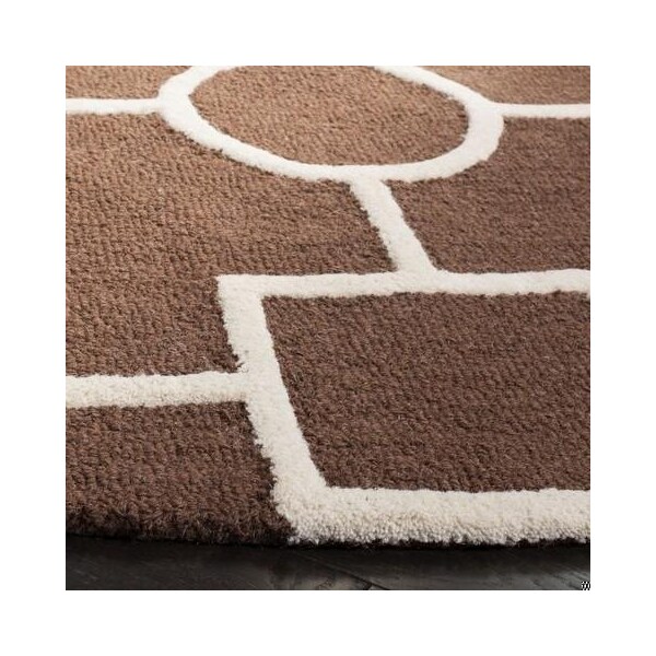 Safavieh Cambridge Runner Rug, Dark Brown and Ivory - 2 ft. 6 in. x 6 ft. - CAM143H-26