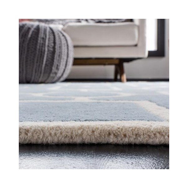 Safavieh 4 Ft. x 6 Ft. Rectangle- Contemporary Chatham Blue And Ivory Hand Tufted Rug - CHT737B-4