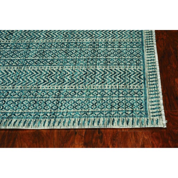 Homeroots 47 x 31 in. Teal Polypropylene Rug - 375203