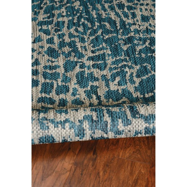 Homeroots 39 x 59 in. Teal Polypropylene Rug - 375199