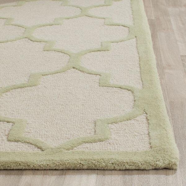 Safavieh Cambridge Hand Tufted Accent RugIvory & Light Green 2 ft.-6 in. x 4 ft. - CAM134N-24
