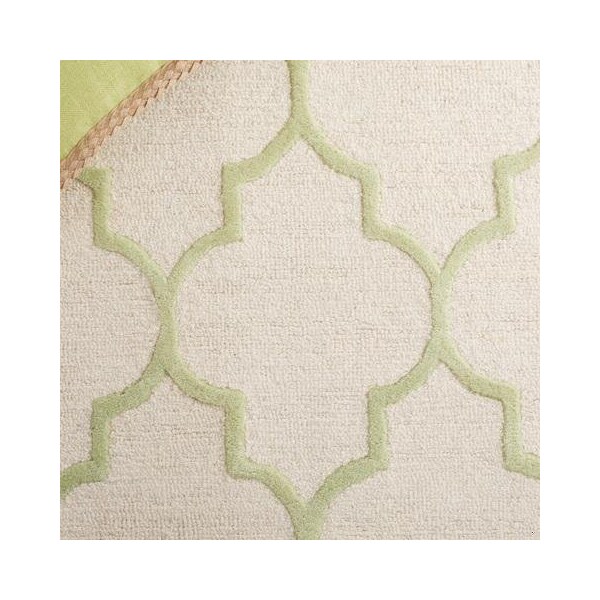 Safavieh Cambridge Hand Tufted Accent RugIvory & Light Green 2 ft.-6 in. x 4 ft. - CAM134N-24