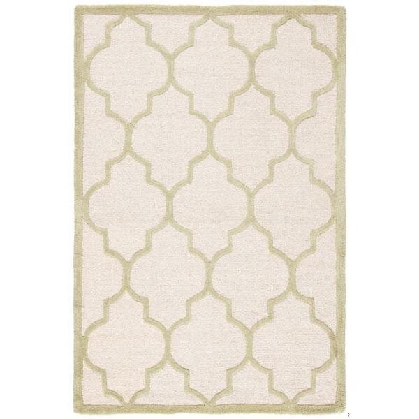 Safavieh Cambridge Hand Tufted Accent RugIvory & Light Green 2 ft.-6 in. x 4 ft. - CAM134N-24