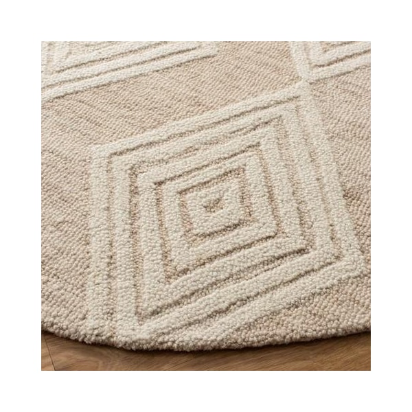 Safavieh 4 x 6 ft. Contemporary Blossom Hand Tufted Area RugBeige & Ivory - BLM111B-4