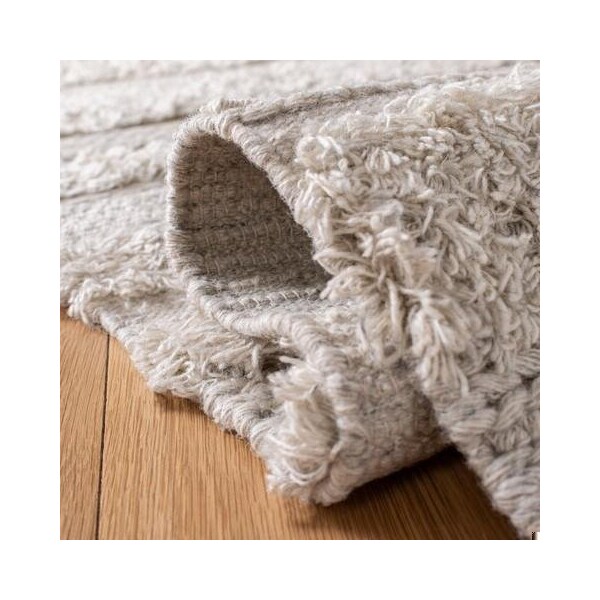 Safavieh 4 x 6 ft. Casablanca Rectangle Hand Loomed Wool RugGrey - CSB450H-4
