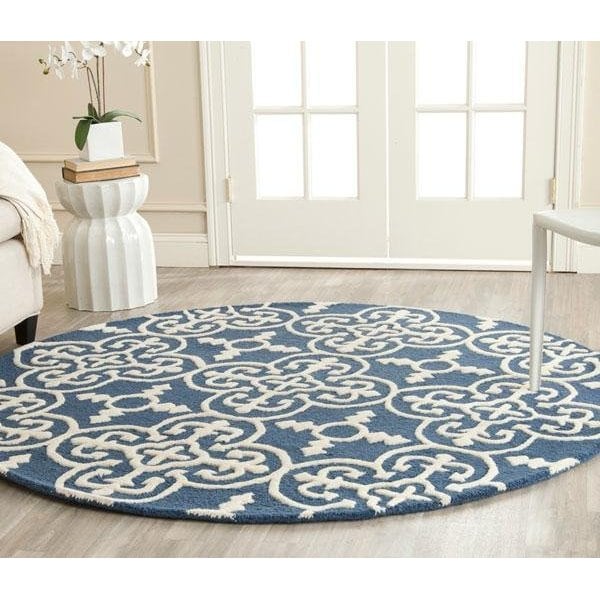 Safavieh Cambridge Hand Tufted Rectangle RugNavy & Ivory 6 x 9 ft. - CAM133G-6