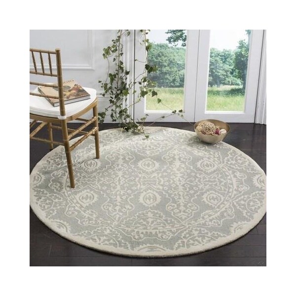 Safavieh 2 ft.6 in. x 4 ft. Bella Hand Tufted Accent Area RugGrey & Ivory - BEL134B-24