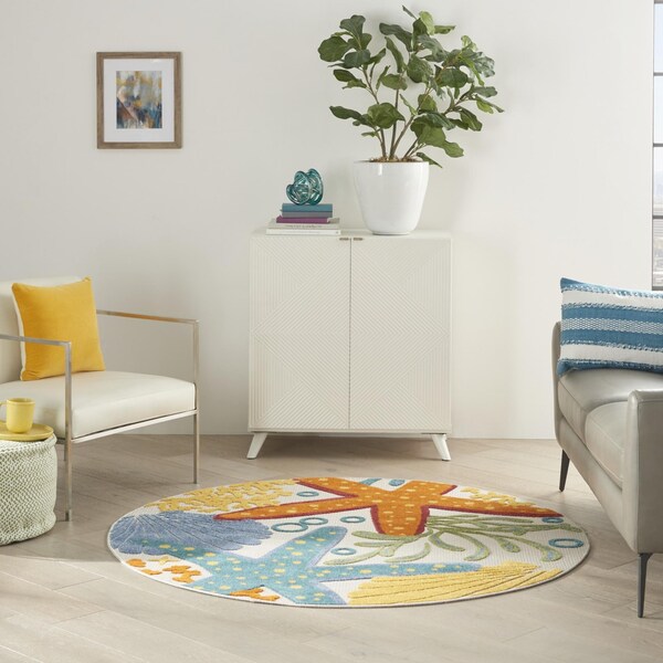 Homeroots 5 ft. Round Multi Color Indoor & Outdoor Area Rug - 385091
