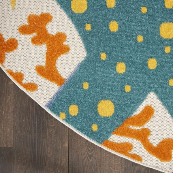 Homeroots 5 ft. Round Multi Color Indoor & Outdoor Area Rug - 385091