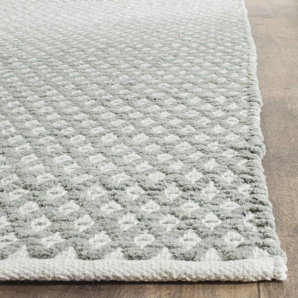Safavieh Boston Tufted Small Rectangle RugsGrey 3 x 5 ft. - BOS685E-3