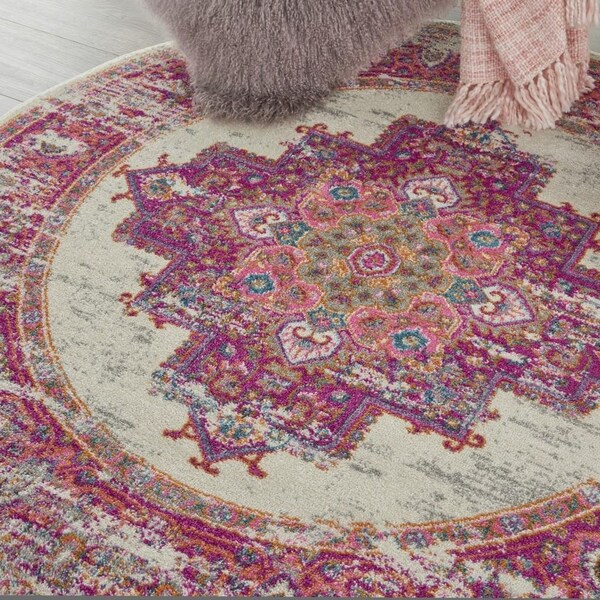 Homeroots 4 ft. Round Ivory & Fuchsia Distressed Area Rug - 385322
