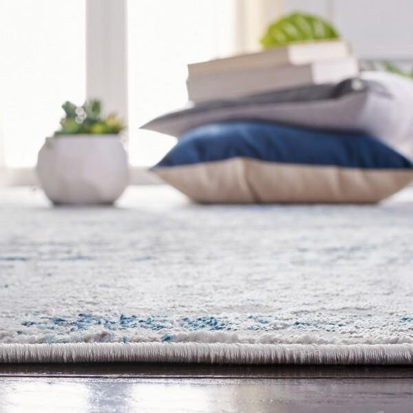 Safavieh 4 ft. 5 in. x 6 ft. 5 in. Amelia Vintage Rectangle Power Loomed Rug Gray & Blue - ALA207G-4
