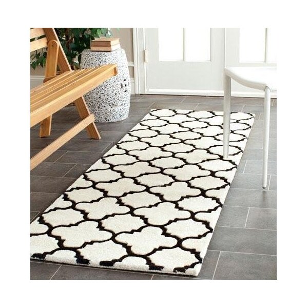 Safavieh Chatham Hand Tufted Accent Rug- Ivory - Black- 2 x 3 ft. - CHT717A-2