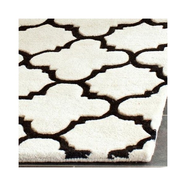 Safavieh Chatham Hand Tufted Accent Rug- Ivory - Black- 2 x 3 ft. - CHT717A-2