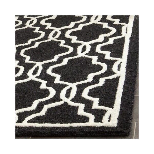 Safavieh Cambridge Hand Tufted Runner Rug- Black - Ivory- 2 ft. 6 in. x 6 ft. - CAM131E-26