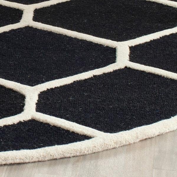 Safavieh Cambridge Hand Tufted Rectangle Rug- Black - Ivory- 4 x 6 ft. - CAM144E-4